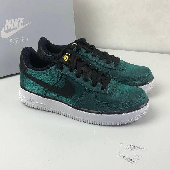 nike air force 1 lv8 shift